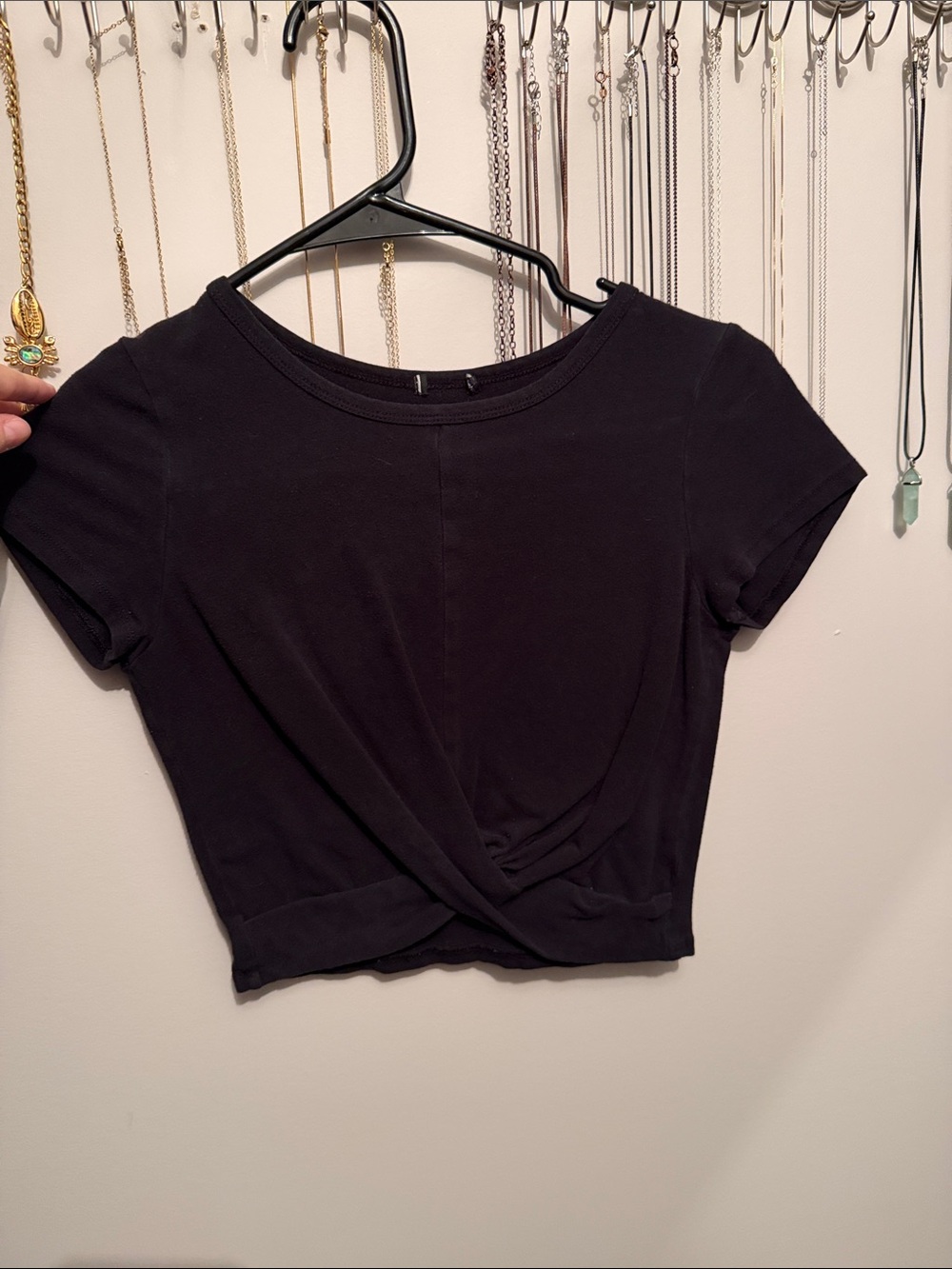 Fashion Nova Black Twist-Front Crop Top